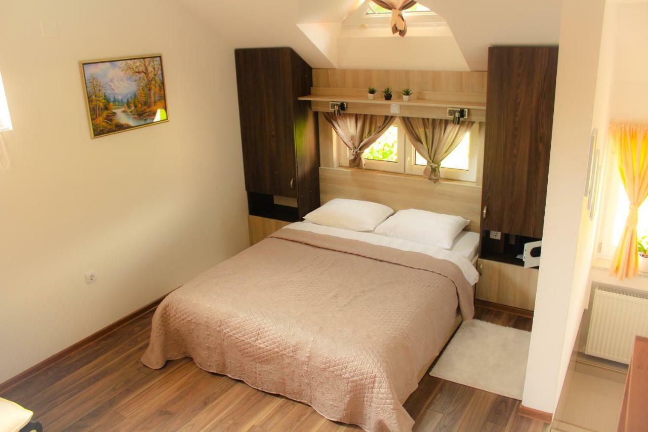 Studio Apartman Lakasa Rakovica Exterior photo