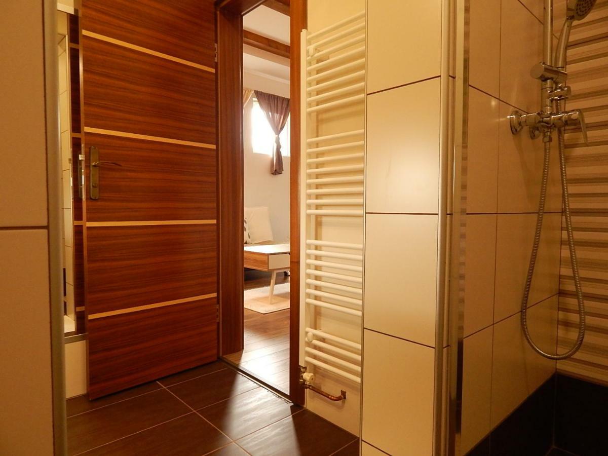 Studio Apartman Lakasa Rakovica Exterior photo